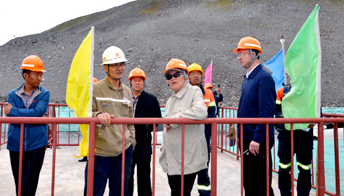 �����鵽��˹��ͭҵ����