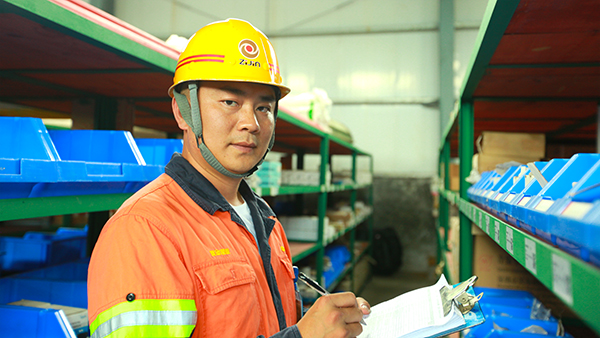 PA�콢��(�й���)����Ա���¾���ˮ��ͯ