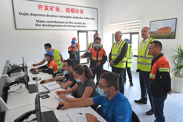 ����ά��ǰ��ͳ���Ի���������ίԱ����ϯ������棺ףPA�콢��(�й���)��������ȡ�ø����ֳ�